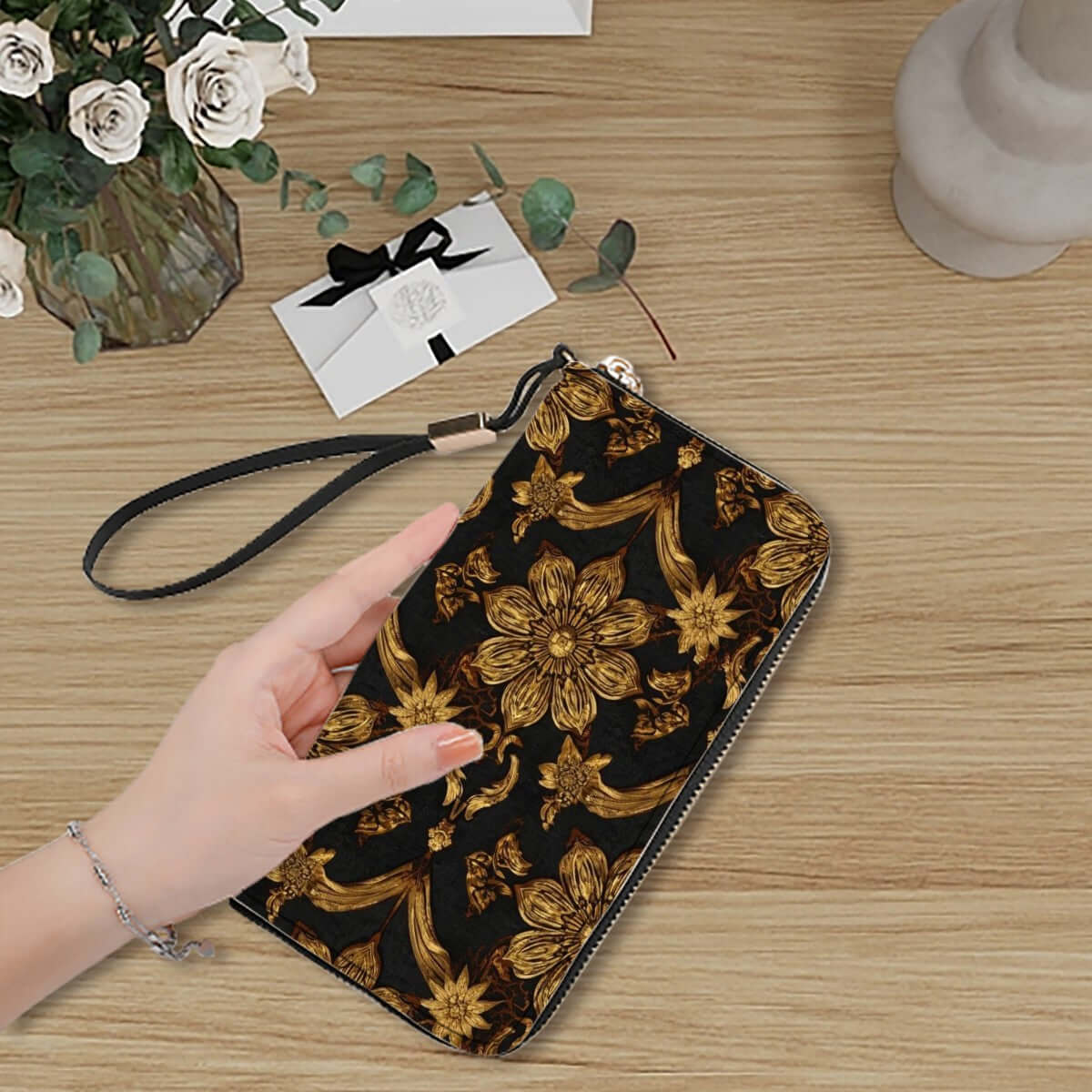 Clutch-Geldbörse für Damen mit floralem Muster aus hochwertigem PU, doppelseitiger UV-Druck, große Kapazität und mehrere Kartenschlitze.