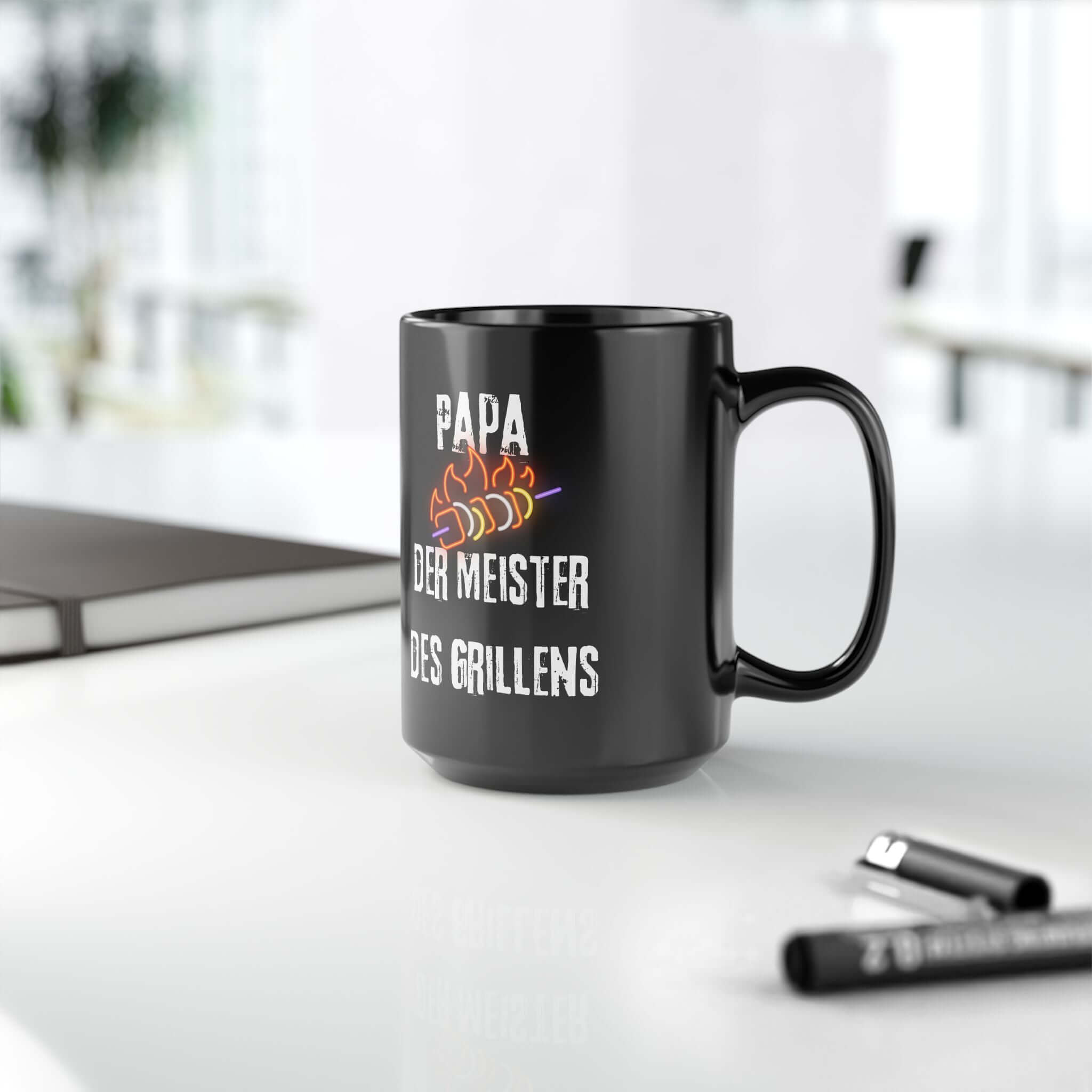 Kaffeetasse – „Papa Der Meister Des Grillens“ Eine Tasse, die nicht nur praktisch ist, sondern auch eine humorvolle Botschaft vermittelt. Mit dem Spruch „Papa Der Meister Des Grillens“ wird sie zum perfekten Geschenk für alle Grillmeister. Design: Auffäl
