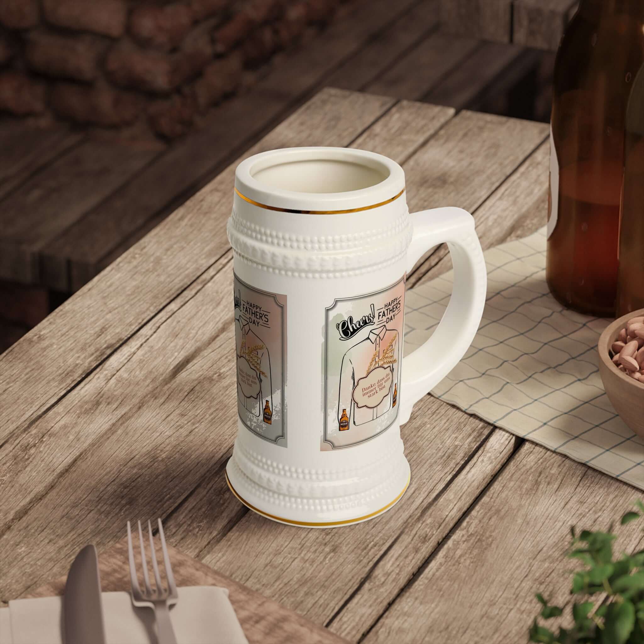 Bierkrug zum Vatertag – Prost! Ein Bierkrug, der nicht nur praktisch ist, sondern auch eine fröhliche Botschaft vermittelt. Mit dem Spruch „Prost!“ und dem Bezug zum Vatertag wird er zum perfekten Geschenk für Väter, die gerne ein kühles Bier genießen. D