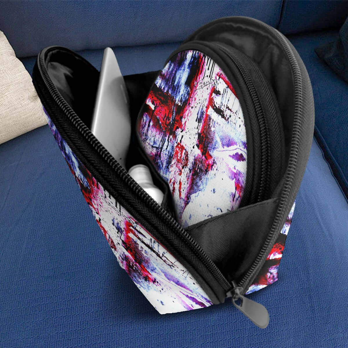 Aufbewahrungsbeutel-Set mit buntem Design und geöffneter Reißverschluss, großes Fassungsvermögen für verschiedene Gegenstände.