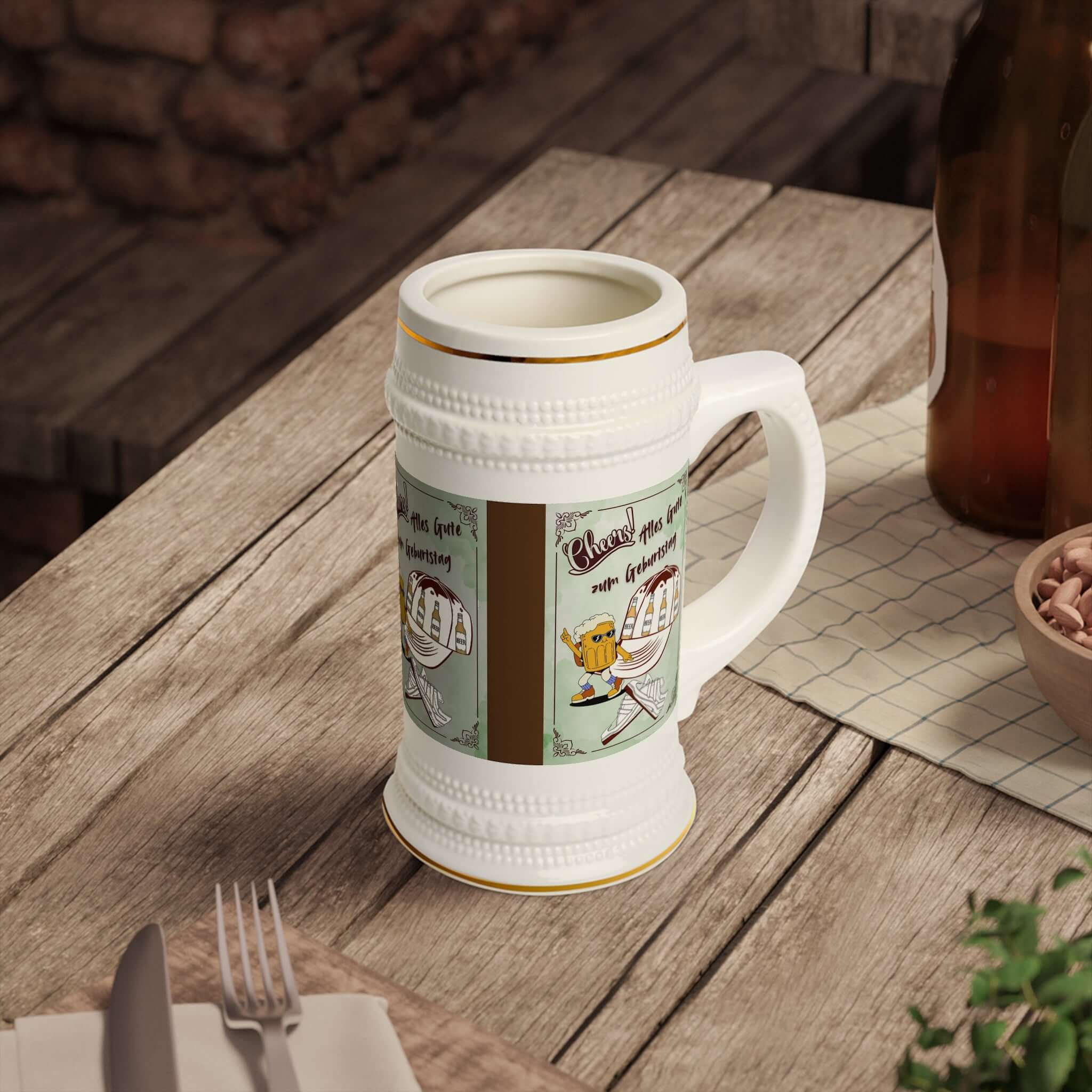 Bierkrug – Deutsches Geburtstagsdesign Ein Bierkrug, der nicht nur praktisch ist, sondern auch mit einem festlichen deutschen Geburtstagsmotiv überzeugt. Perfekt als Geschenk oder für die Feier selbst. Design: Traditionelles deutsches Geburtstagsmotiv –