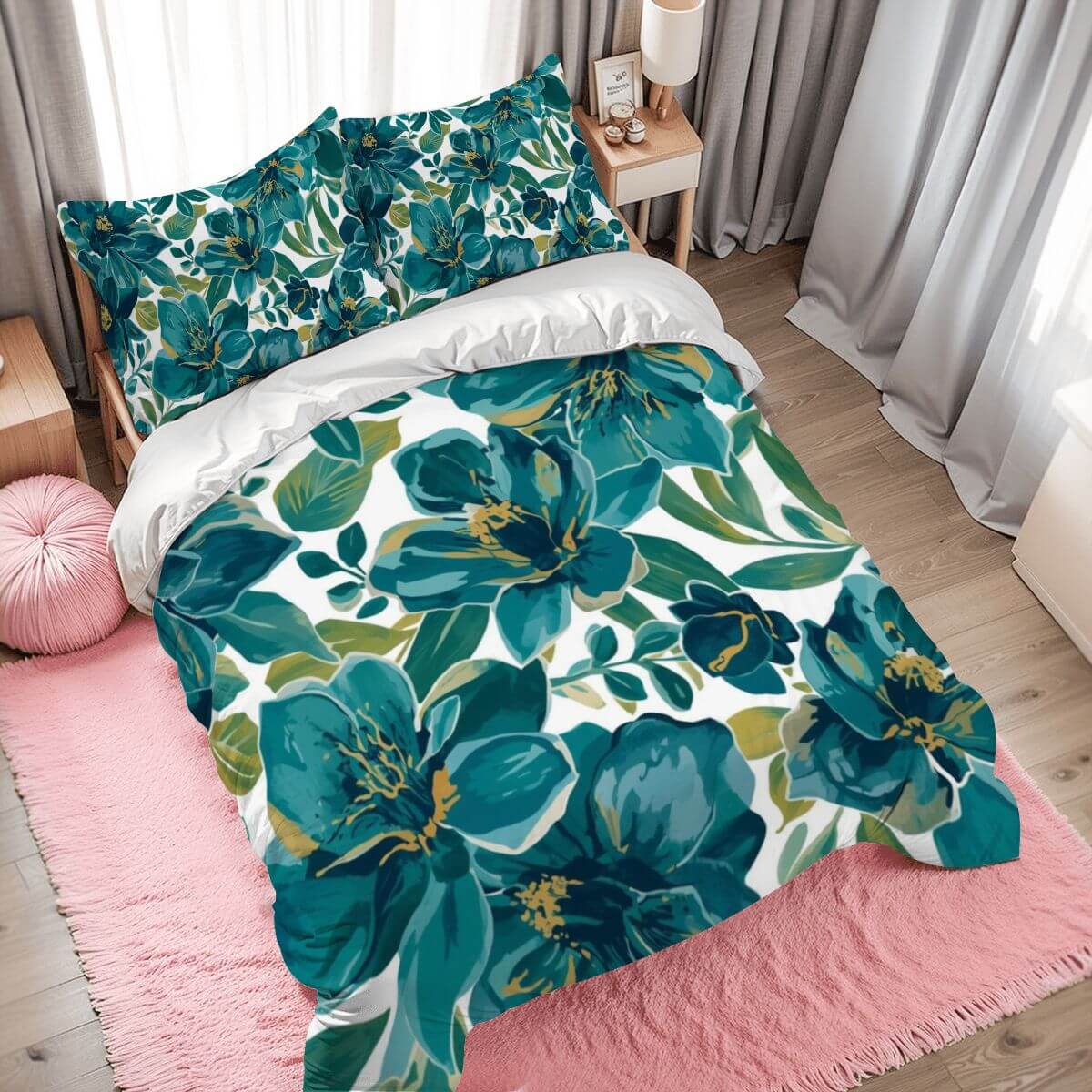 Komplettes Bettwäscheset aus 90GSM Polyester mit floralem Design, inklusive Bettbezug und Kissenbezügen, ideal für ganzjähriges Wohlfühlen.