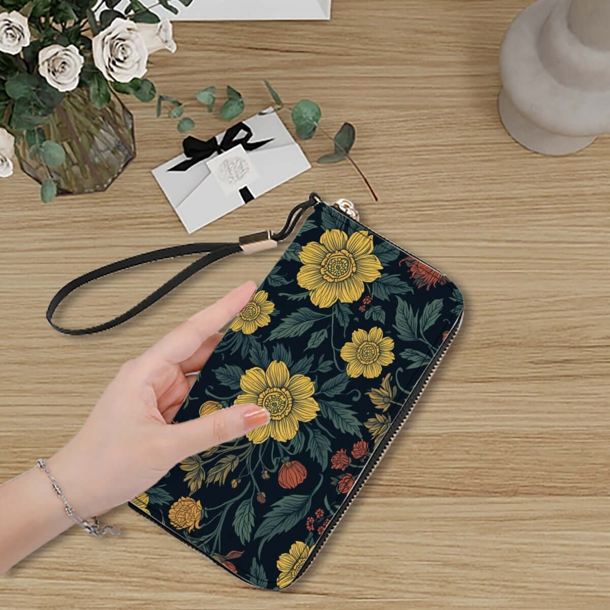 Clutch-Geldbörse für Damen aus PU, florales Design, doppelseitiger UV-Druck, 4,1"x7,9", große Kapazität, mehrere Kartenschlitze