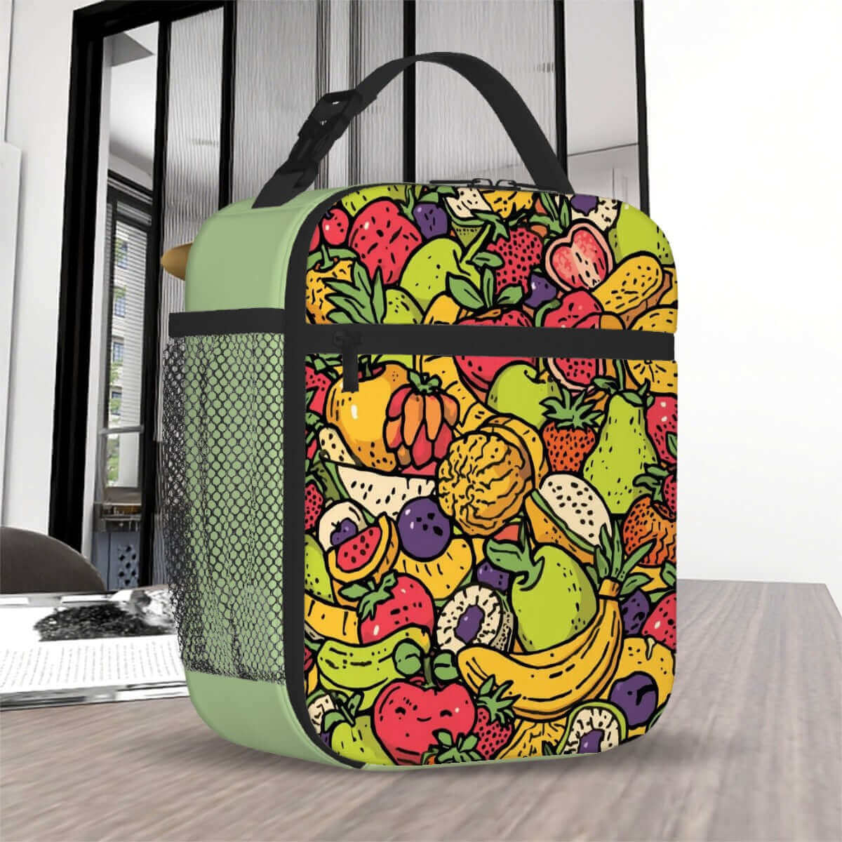 Lunchtaschen veredelt mit ein schönes Design, buntes Muster aus Früchten auf einer stilvollen Tasche