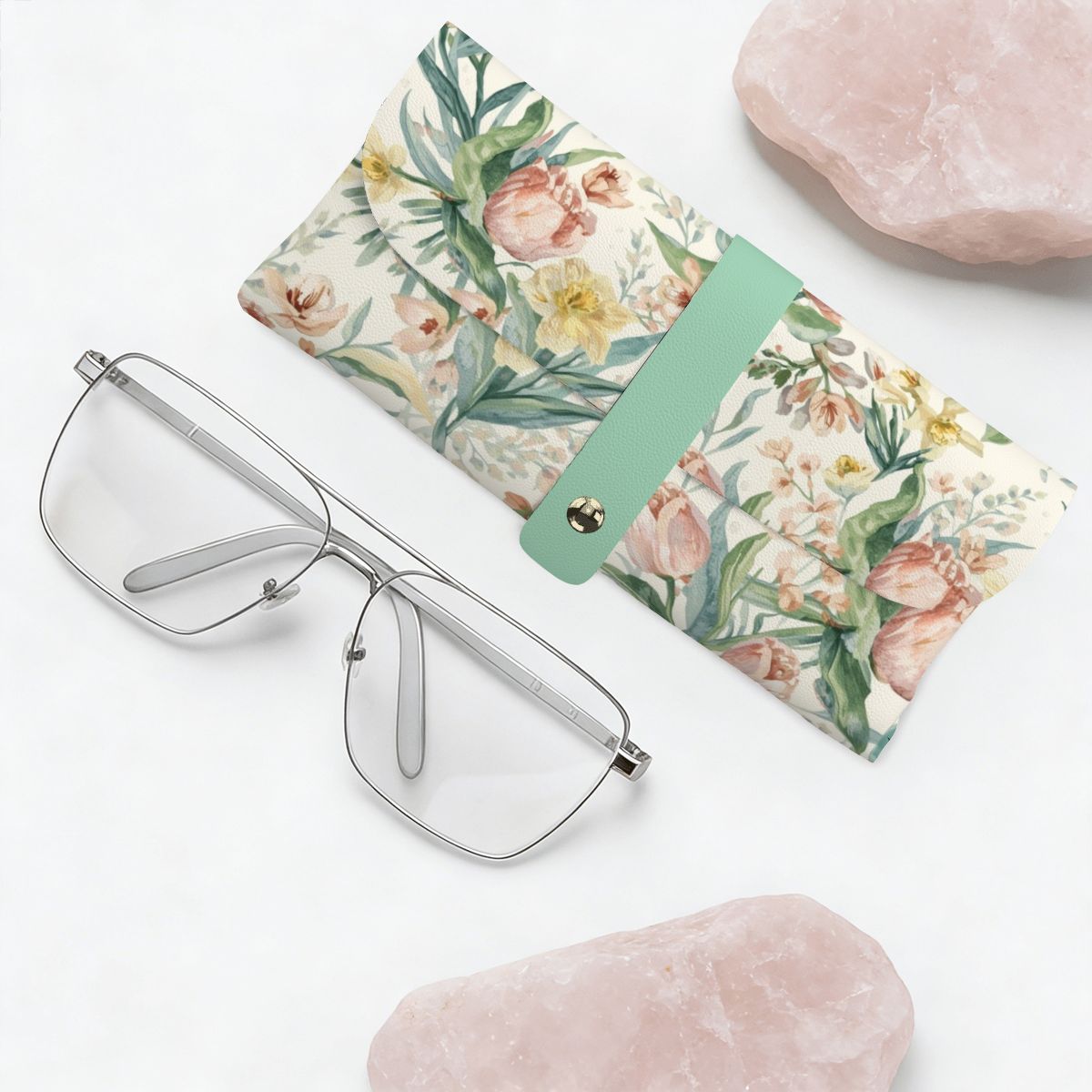 Brillenetui aus PU-Leder mit floralem Design, passend für verschiedene Brillen, dekoriert mit robustem UV-Druck, 6,7x3,5 Zoll.