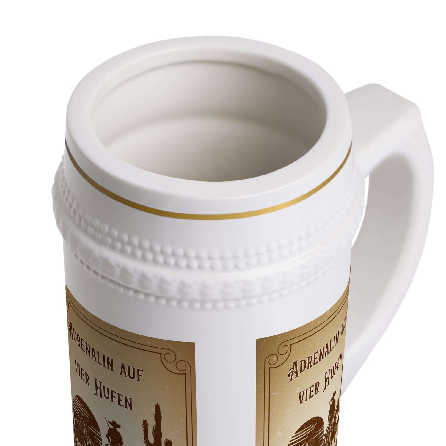 Bierkrug – „Adrenalin Auf Vier Hufen“ Ein Bierkrug, der nicht nur praktisch ist, sondern auch eine starke Botschaft vermittelt. Mit dem Spruch „Adrenalin Auf Vier Hufen“ und einem passenden Pferde-Motiv wird er zum perfekten Geschenk für Reitsport- und Pf