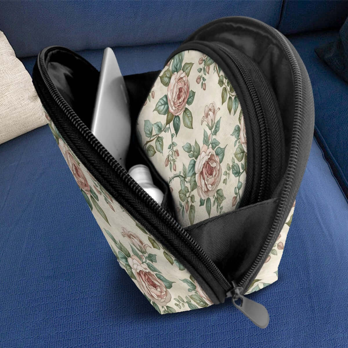 Floral Aufbewahrungsbeutel-Set (2 Stück) aus Polyester mit großem Stauraum, geöffneter Reißverschluss, ideal für vielfältige Aufbewahrung.