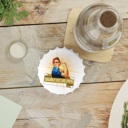 Flaschenöffner – „Selbst ist die Frau“ Ein Flaschenöffner, der nicht nur praktisch ist, sondern auch eine klare Botschaft vermittelt. Mit dem Spruch „Selbst ist die Frau“ wird er zum starken Statement-Accessoire für selbstbewusste Frauen.  Design: Humorvo