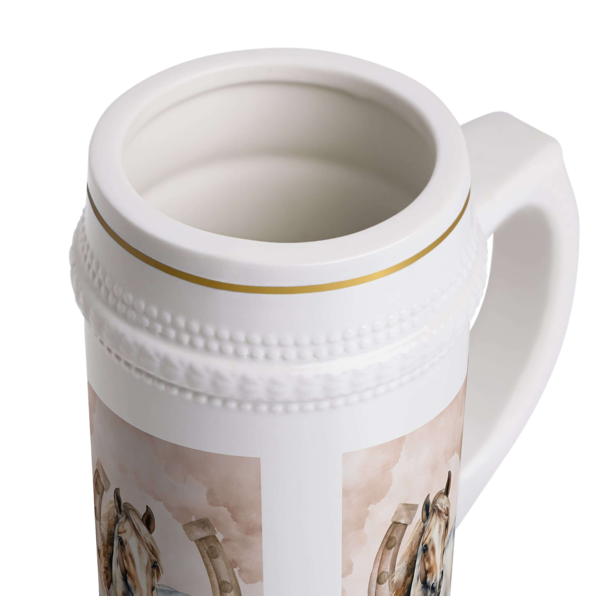 Bierkrug aus Keramik mit Pferde- und Hufeisenmotiv – Aquarell-Reitmotiv Ein Bierkrug, der nicht nur praktisch ist, sondern auch mit einem eleganten und künstlerischen Motiv begeistert. Das Aquarell-Design mit Pferd und Hufeisen macht ihn zu einem besonder