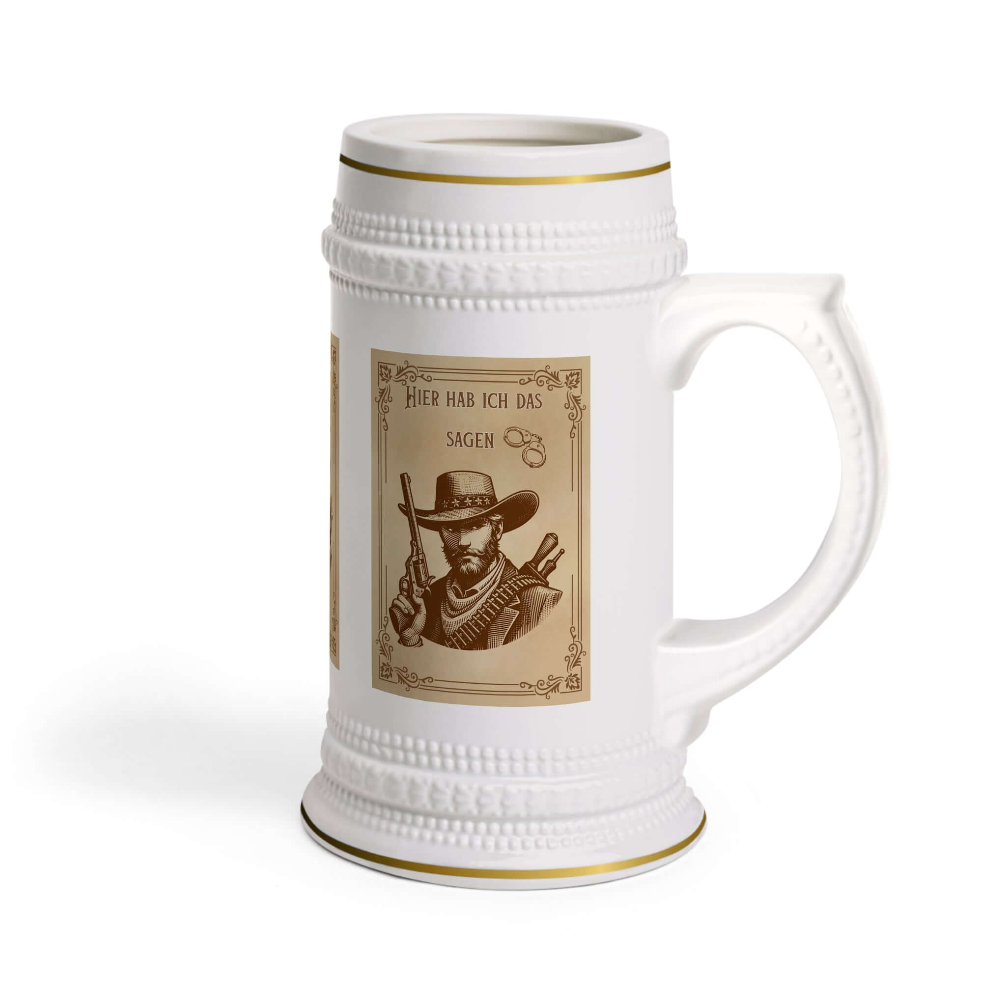 Bierkrug – „Hier hab ich das sagen“ Ein Bierkrug, der nicht nur praktisch ist, sondern auch eine klare Botschaft vermittelt. Mit dem Spruch „Hier hab ich das sagen“ wird er zum humorvollen Accessoire und idealen Geschenk für selbstbewusste Bierliebhaber. 