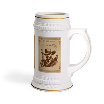 Bierkrug – „Hier hab ich das sagen“ Ein Bierkrug, der nicht nur praktisch ist, sondern auch eine klare Botschaft vermittelt. Mit dem Spruch „Hier hab ich das sagen“ wird er zum humorvollen Accessoire und idealen Geschenk für selbstbewusste Bierliebhaber. 