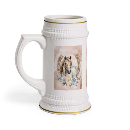 Bierkrug aus Keramik mit Pferde- und Hufeisenmotiv – Aquarell-Reitmotiv Ein Bierkrug, der nicht nur praktisch ist, sondern auch mit einem eleganten und künstlerischen Motiv begeistert. Das Aquarell-Design mit Pferd und Hufeisen macht ihn zu einem besonder