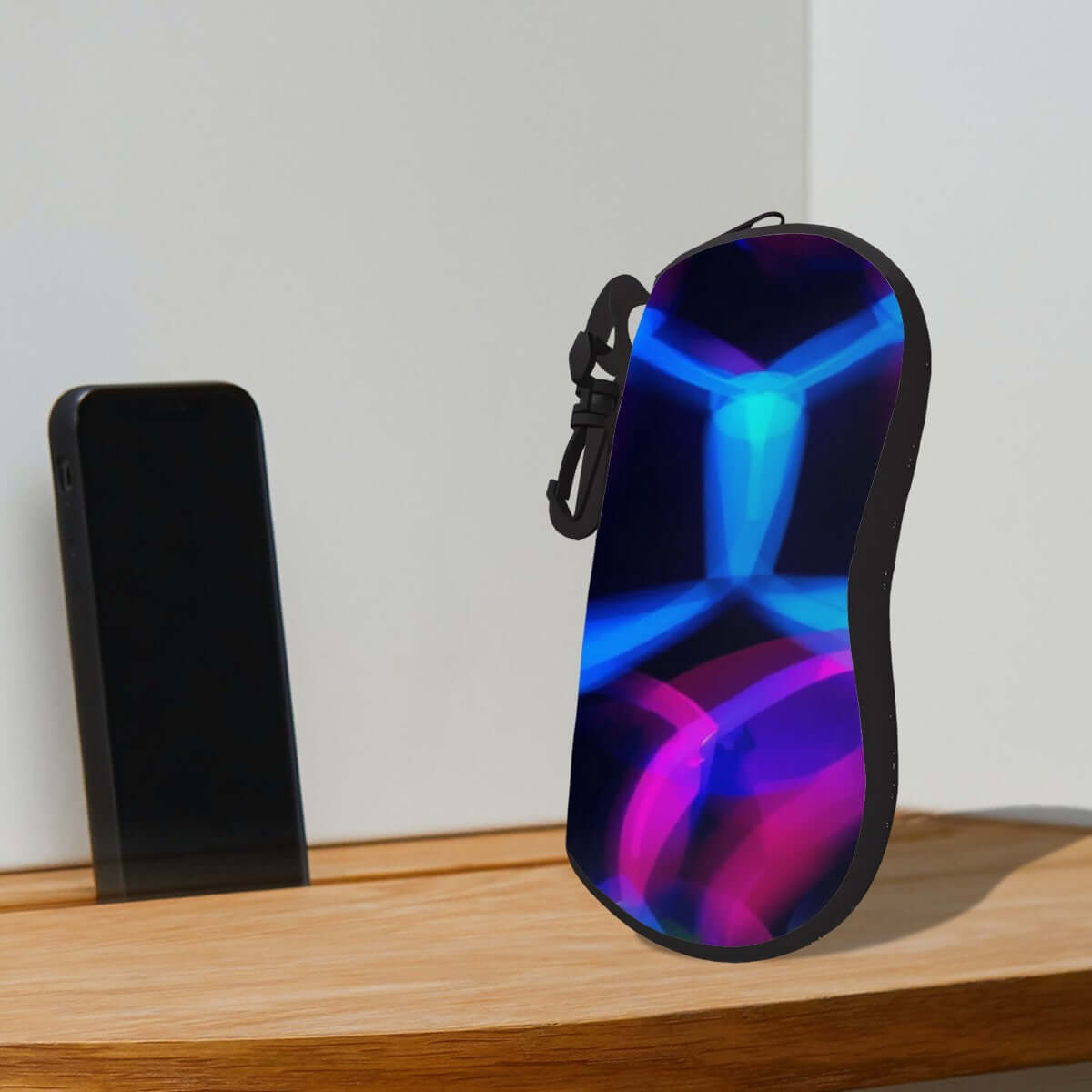 Brillenetui mit Reißverschluss aus Neopren mit buntem Design, ideal für den Schutz Ihrer Brille. Größe: 6,7"x3,1"x1,4".