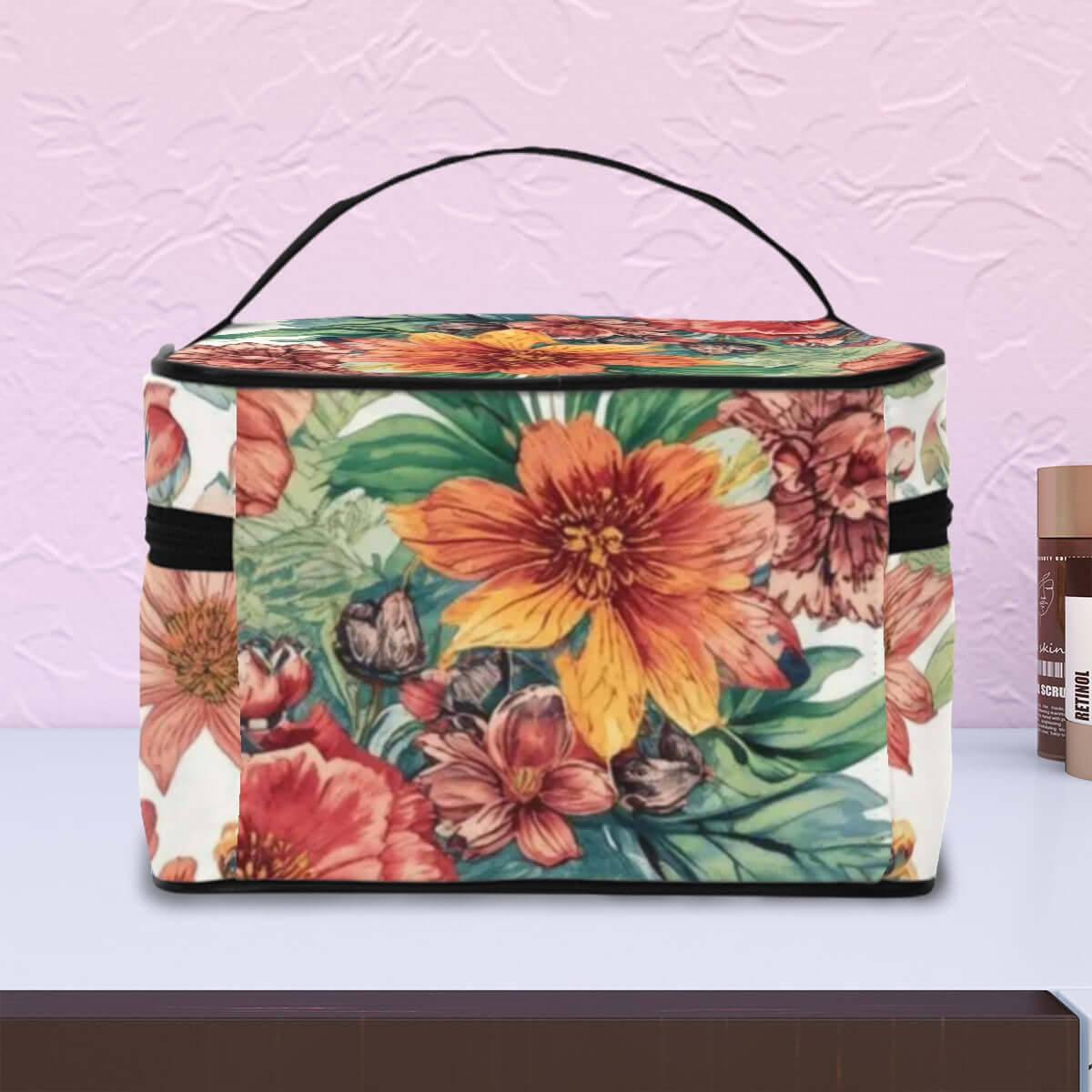 Tragbare Reise-Kosmetiktasche mit floralem Design, Polyester, große Kapazität, ideal für Reisen, einseitiger Druck, eleganter Reißverschluss.