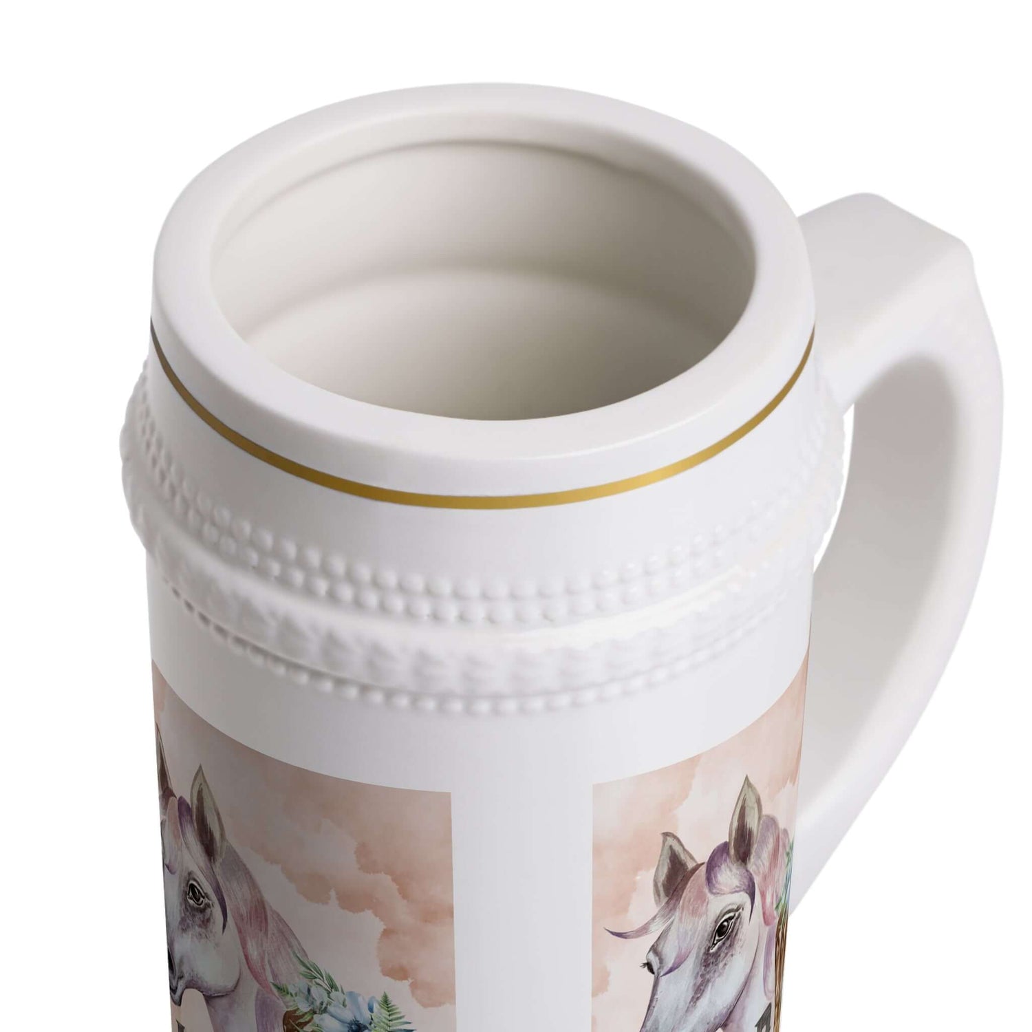 Bierkrug mit Pferdemotiv Ein Bierkrug, der nicht nur praktisch ist, sondern auch mit einem eleganten Pferdemotiv begeistert. Perfekt für Reitsport-Fans, Pferdeliebhaber oder als originelles Geschenk.  Design: Stilvolles Pferdemotiv – dynamisch, edel und a