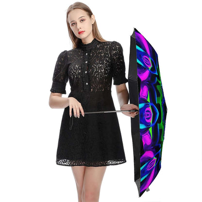 Frau mit UV-Schutz-Regenschirm mit buntem einseitigem Druck, stabiler Rahmen und Vinylbeschichtung für effektiven UV-Schutz.