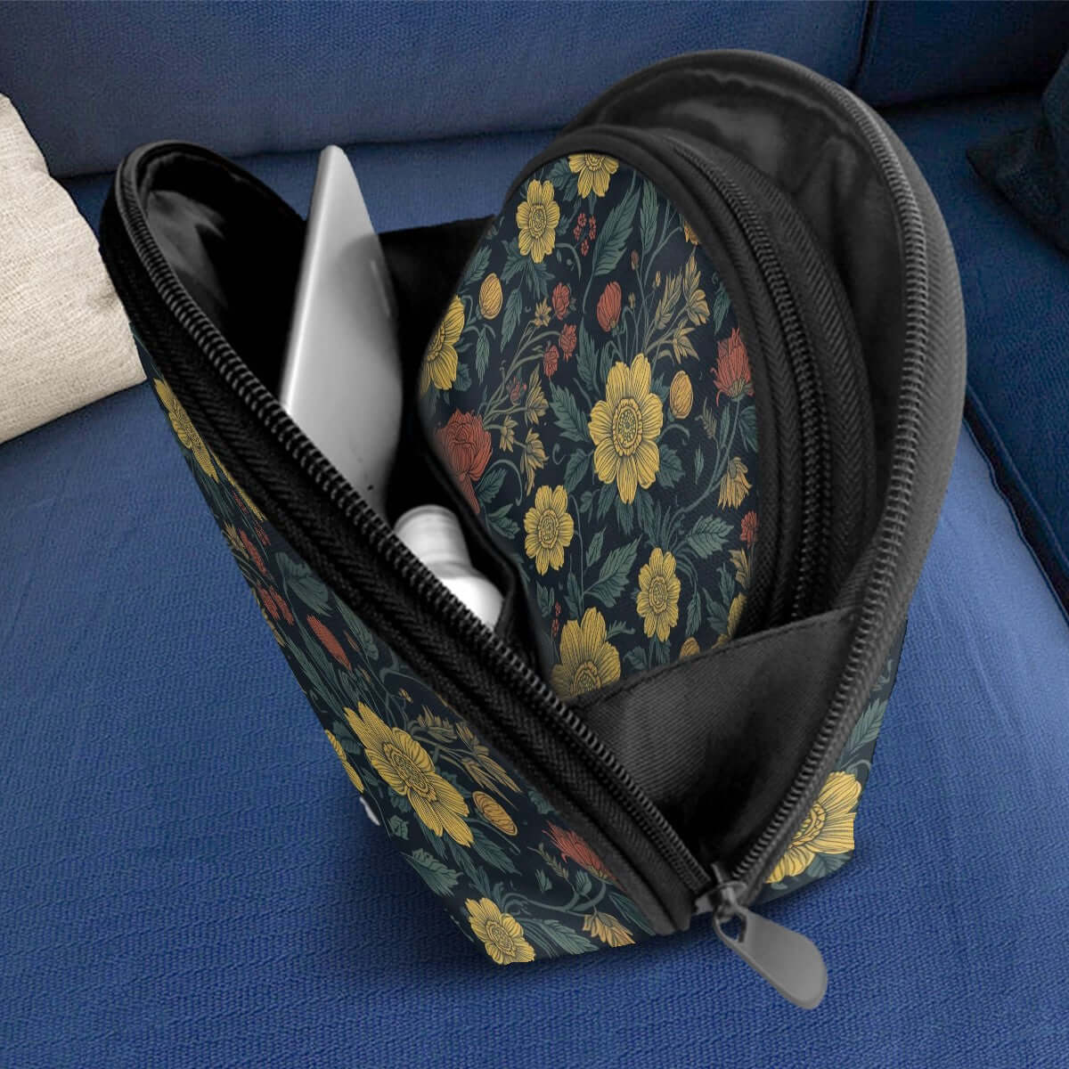 Storage Bags Set of 2 with floral design, large capacity, zipper closure, showcasing the open side compartments. Details für Storage Bags Set of 2 ansehen