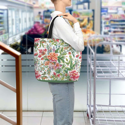 Frau mit große Tragetasche aus Polyester, Blumenmuster, 19,6x15,7x5,9 Zoll, einseitiger Sublimationsdruck, im Supermarkt.