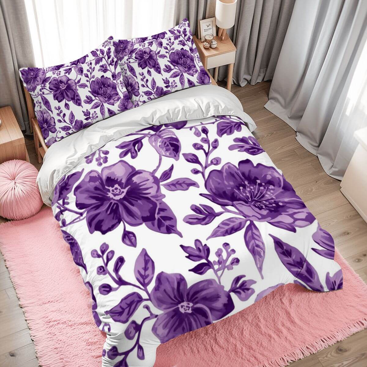 Komplettes Bettwäscheset in Violett mit floralen Mustern auf einem Bett, 90GSM Polyester, Quiltbezug 80"x90", Kissenbezüge 30"x20"-2 Stück