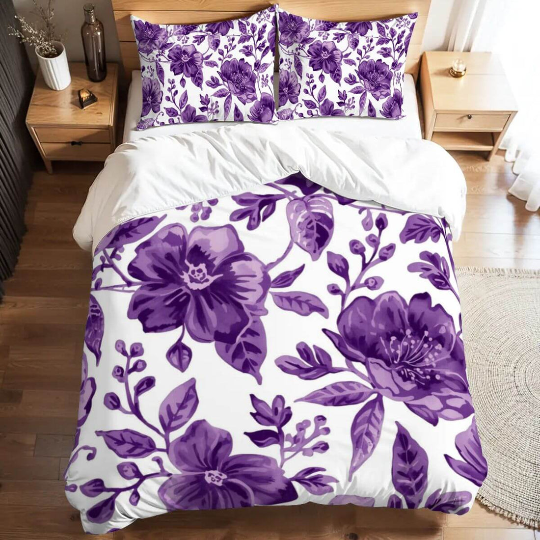 Komplettes Bettwäscheset mit lila Blumenmuster auf weißem Hintergrund, Bettbezug 80x90, atmungsaktiv und weich, 90GSM Polyester.