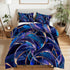 Komplettes Bettwäscheset aus 100% Mikrofaser mit abstrakten blauen Designs auf Bettdecke und Kissenbezügen, leicht und hautfreundlich.