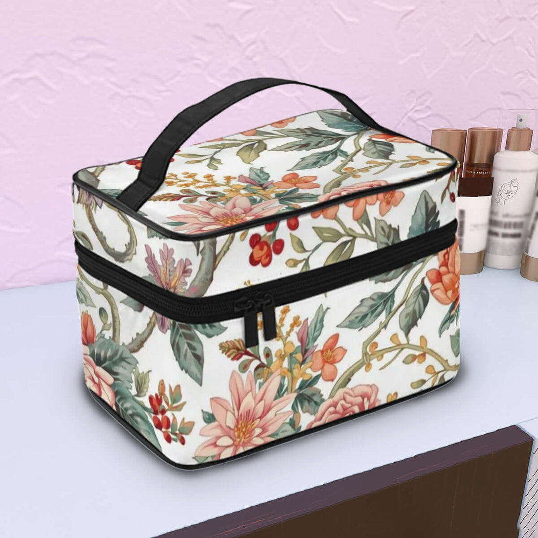 Tragbare Reise-Kosmetiktasche aus Polyester mit Blumenmuster, große Kapazität für Reisen, elegante Reißverschlussstruktur.