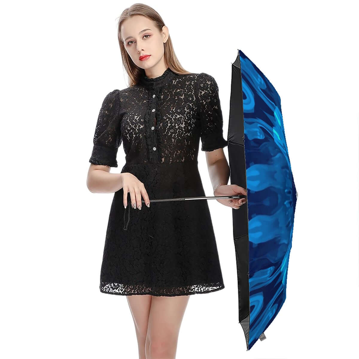 Person holding a UV-Schutz-Regenschirm with water-resistant blue design, showcasing windproof carbon frame and vinyl coating.