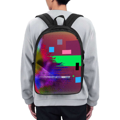 Oxford Reise-Laptop-Rucksack mit USB-Anschluss auf dem Rücken eines Mannes.