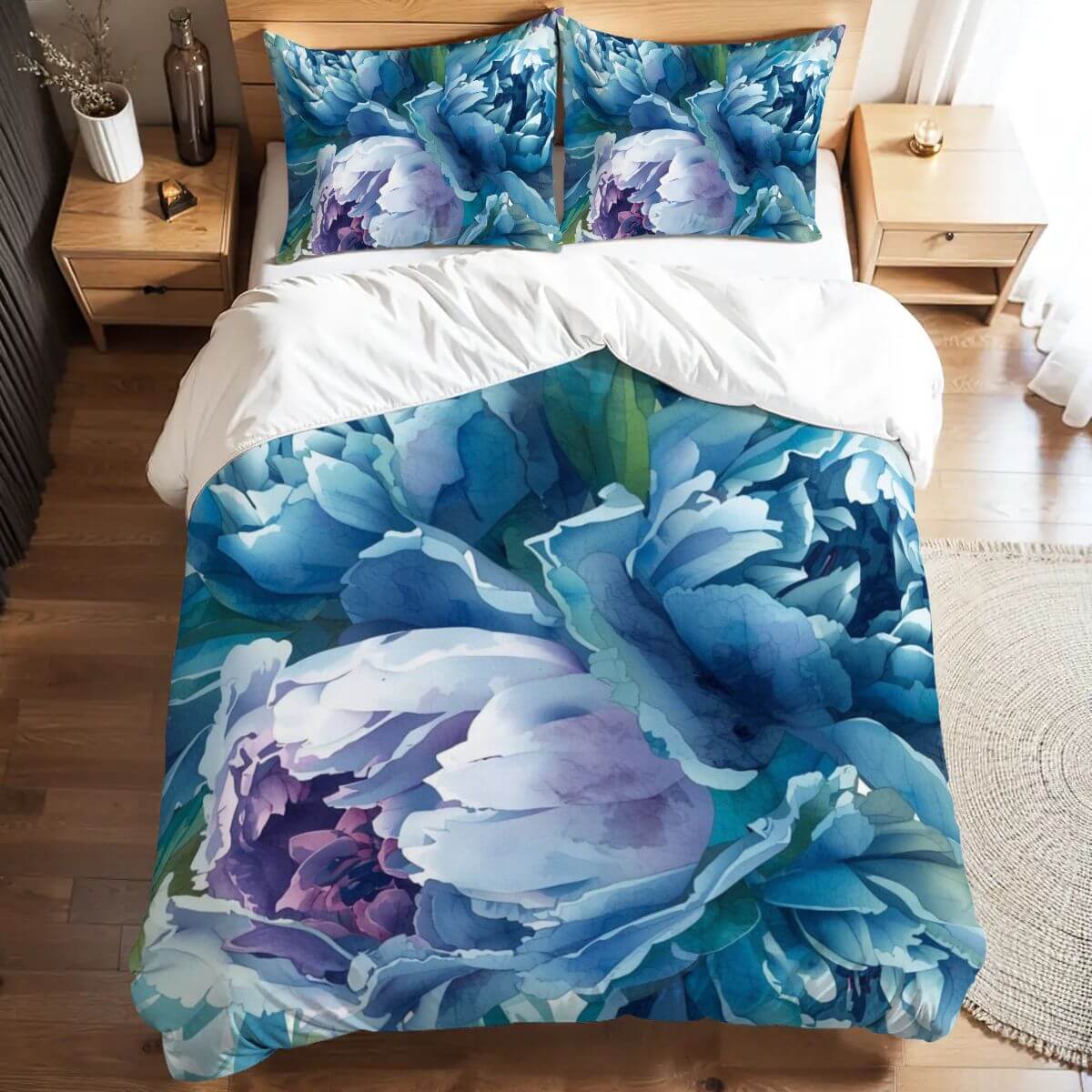 Komplettes Bettwäscheset in Blau mit Blumendesign, 90GSM Polyester, Bettbezug 80x90, Kissenbezüge 30x20, sublimierter Druck.