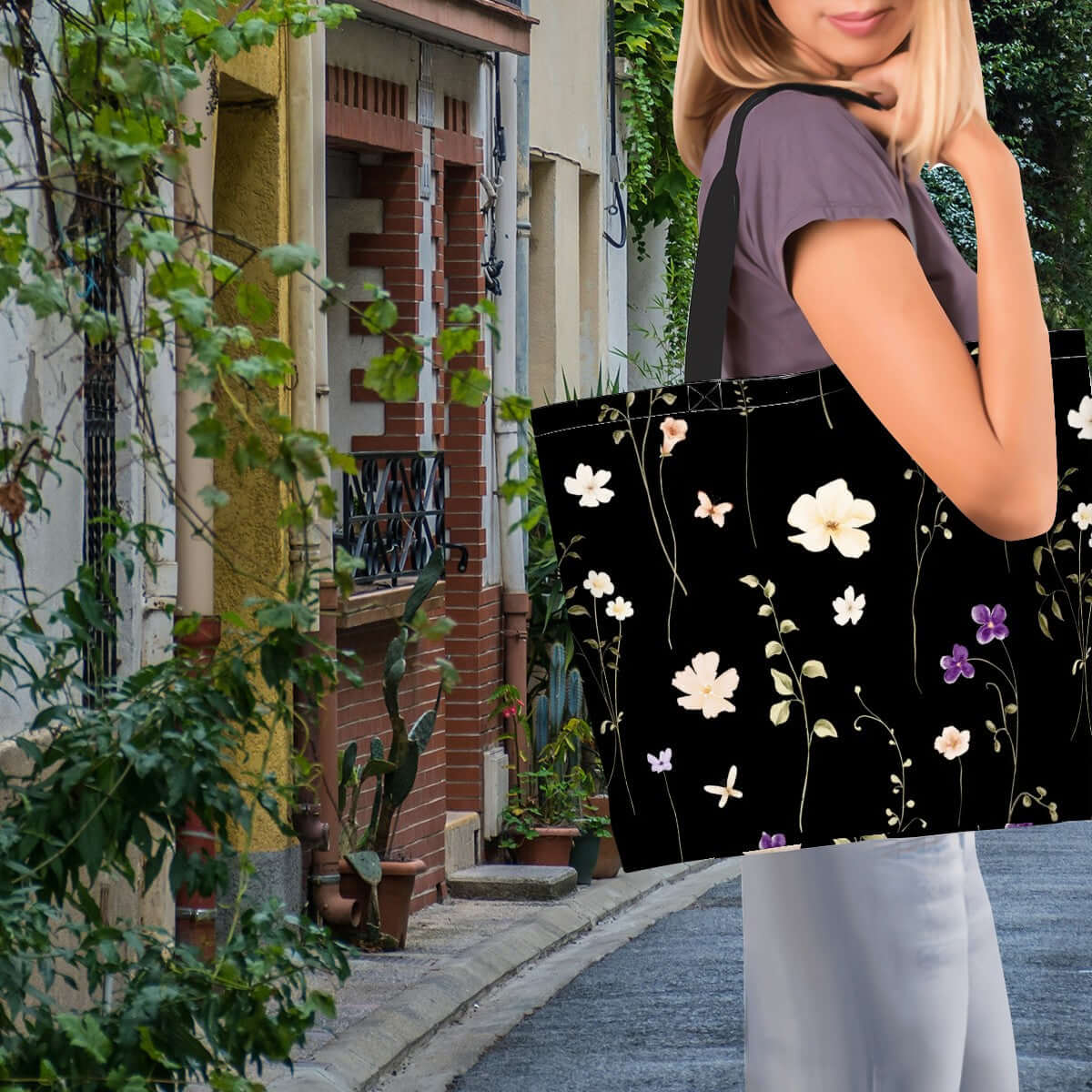 Große Schultertasche für Damen mit Blumenmuster aus 100 % Polyester auf einer belebten Straße.