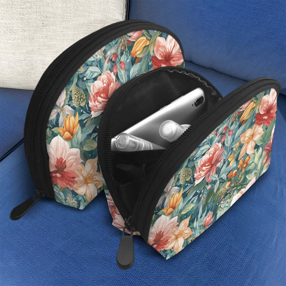 Aufbewahrungsbeutel-Set (2 Stück) aus Polyester mit floralem Design und Reißverschluss, ideal für praktische Aufbewahrung in zwei Größen.