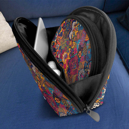 Storage Bags Set of 2 in polyester, large bag with zipper open showing colorful design and built-in compartments. Details für PU-Tragetasche für Damen ansehen.