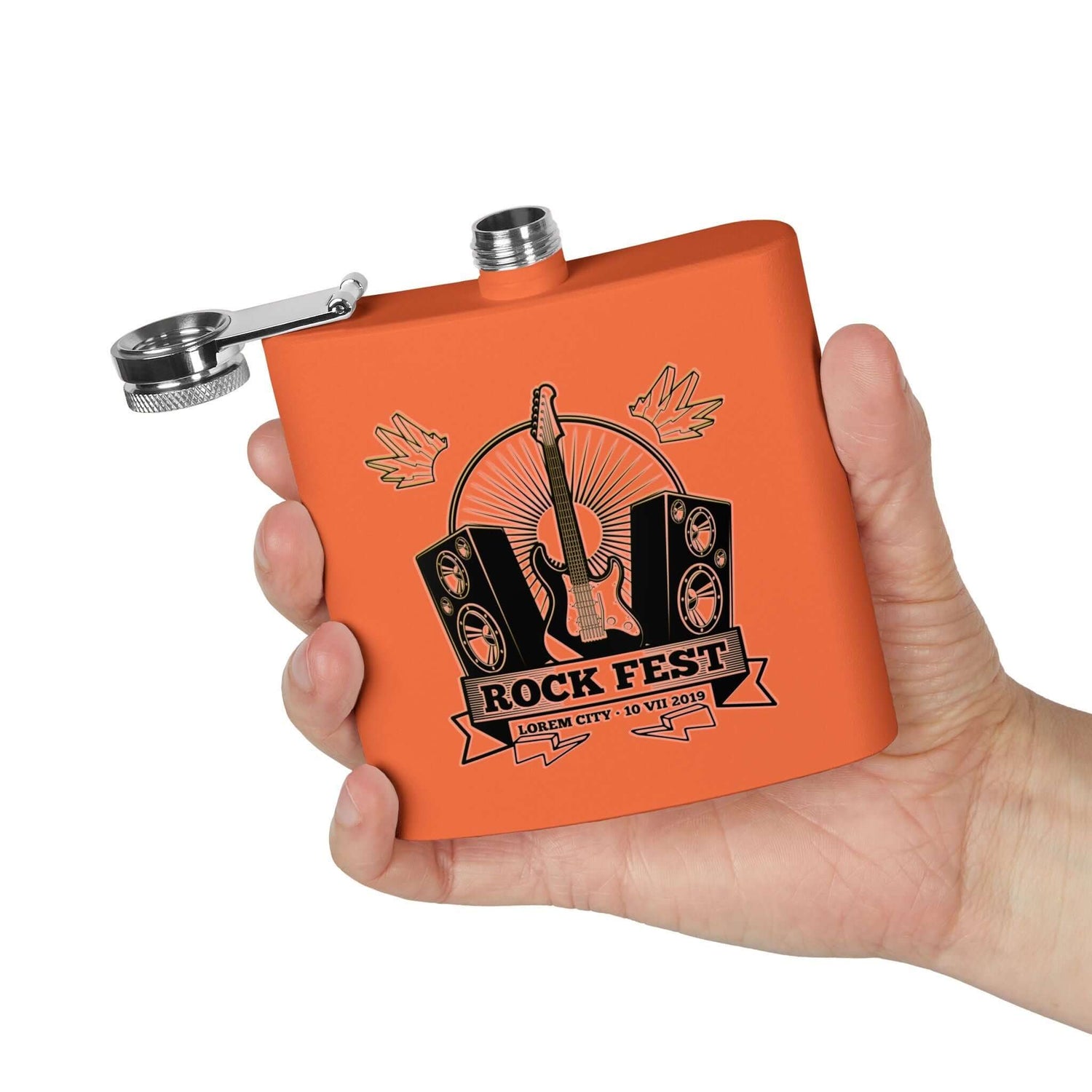 Rock Fest Edelstahl-Flachmann in Hand, ideales Accessoire für Konzerte und Festivals mit elegantem Design.